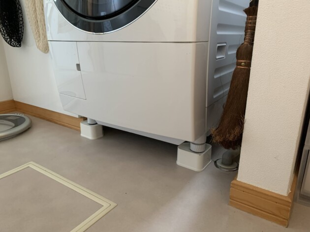 超オススメ～「ふんばるマン」で洗濯機下の掃除を可能に！！！